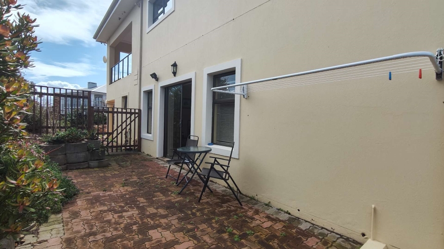 4 Bedroom Property for Sale in Island View Western Cape